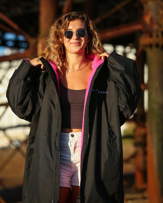 Salty Earth Waterproof Robe - Midnight Pink