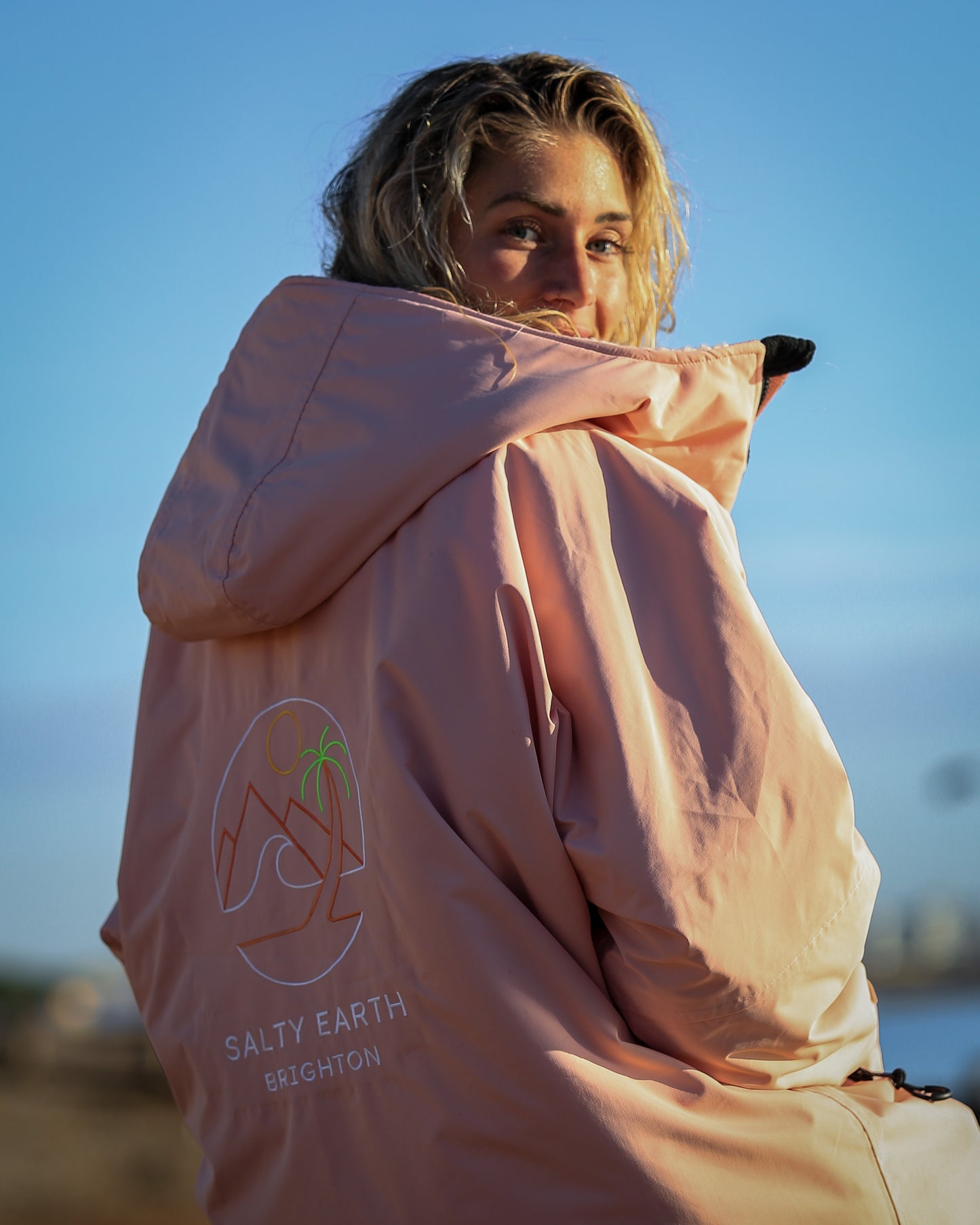 Salty Earth Waterproof Robe - Shell Pink